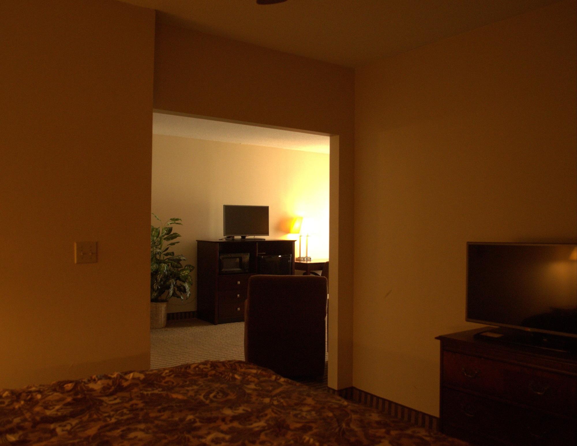 Rodeway Inn & Suites East Windsor Екстер'єр фото