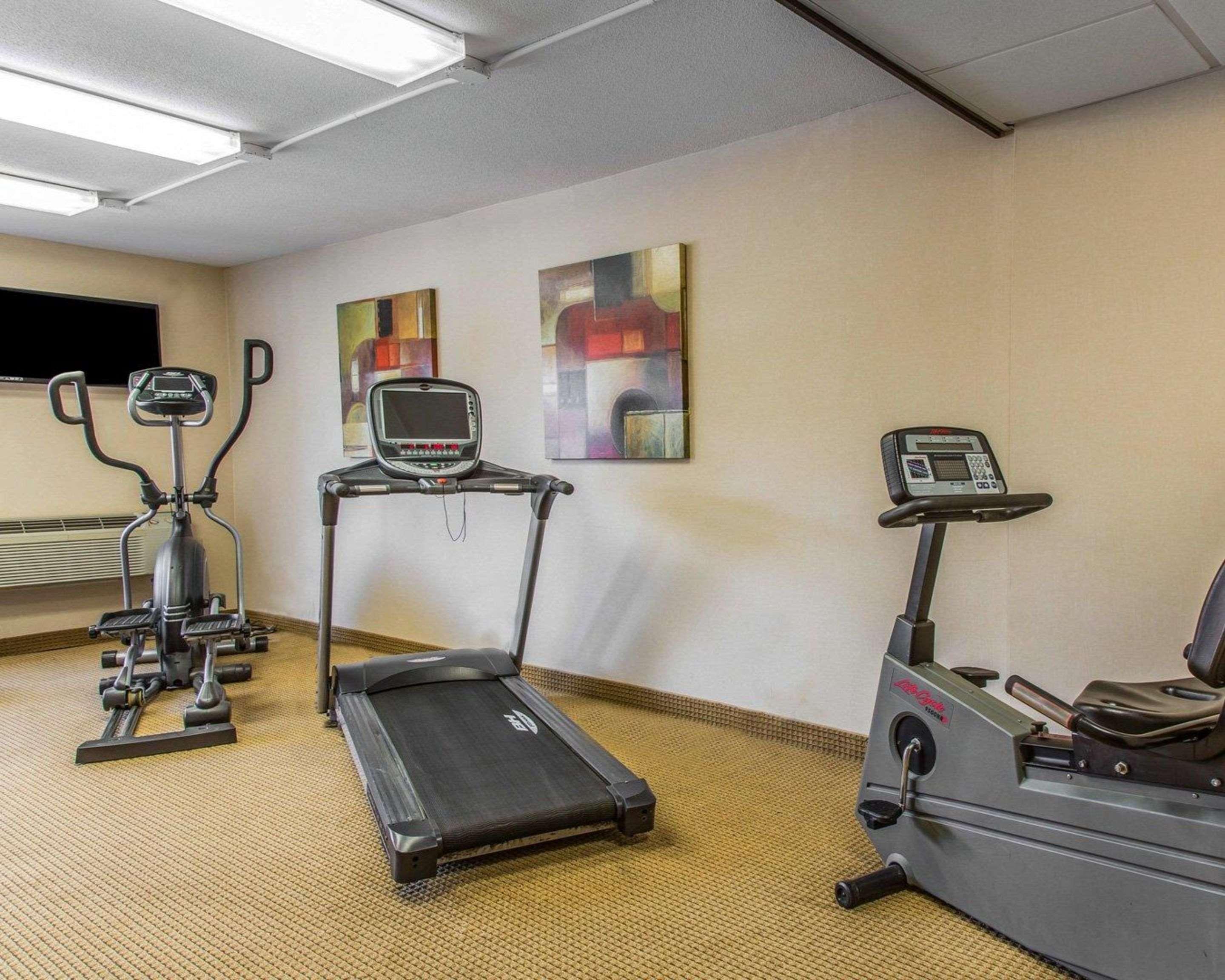Rodeway Inn & Suites East Windsor Екстер'єр фото